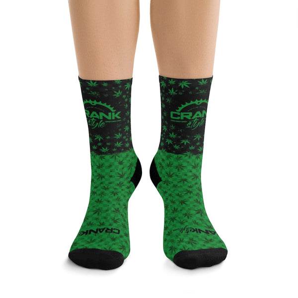 Unisex Green, White, & Black Hemp Flower 3/4 MTB Socks